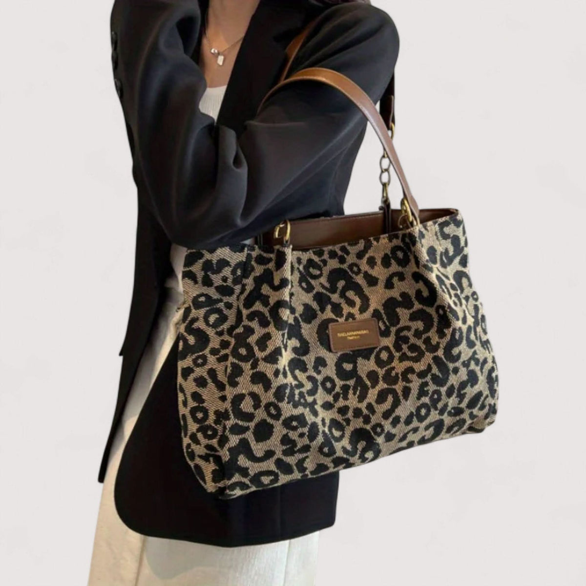 AGNES™ LEOPARD CANVAS BAG