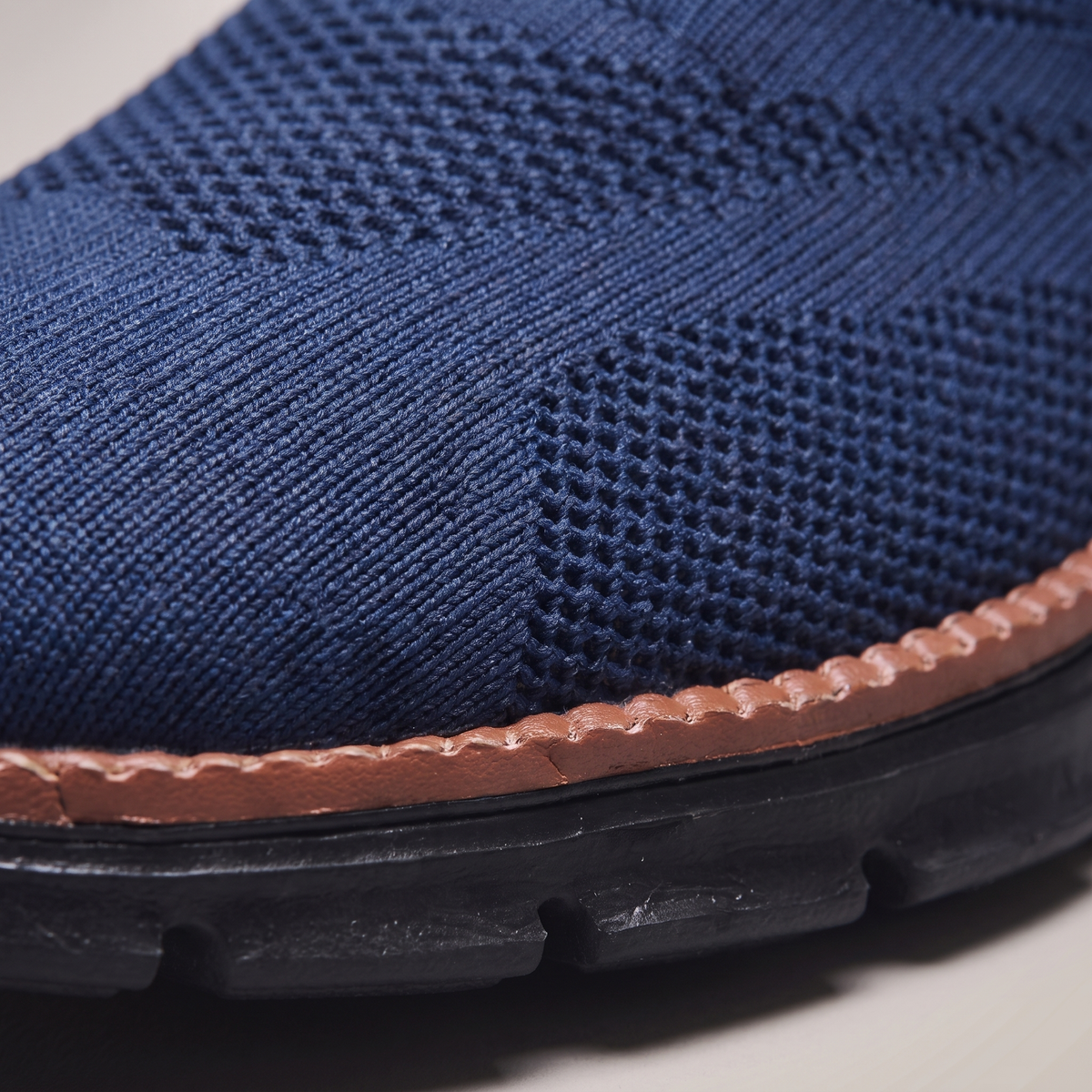 ALEXANDER SLIP-ON SNEAKERS
