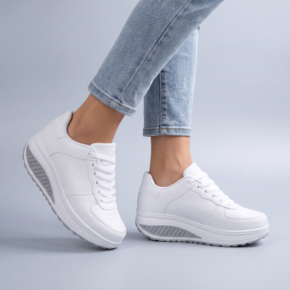 CHLOE LACE-UP SNEAKERS