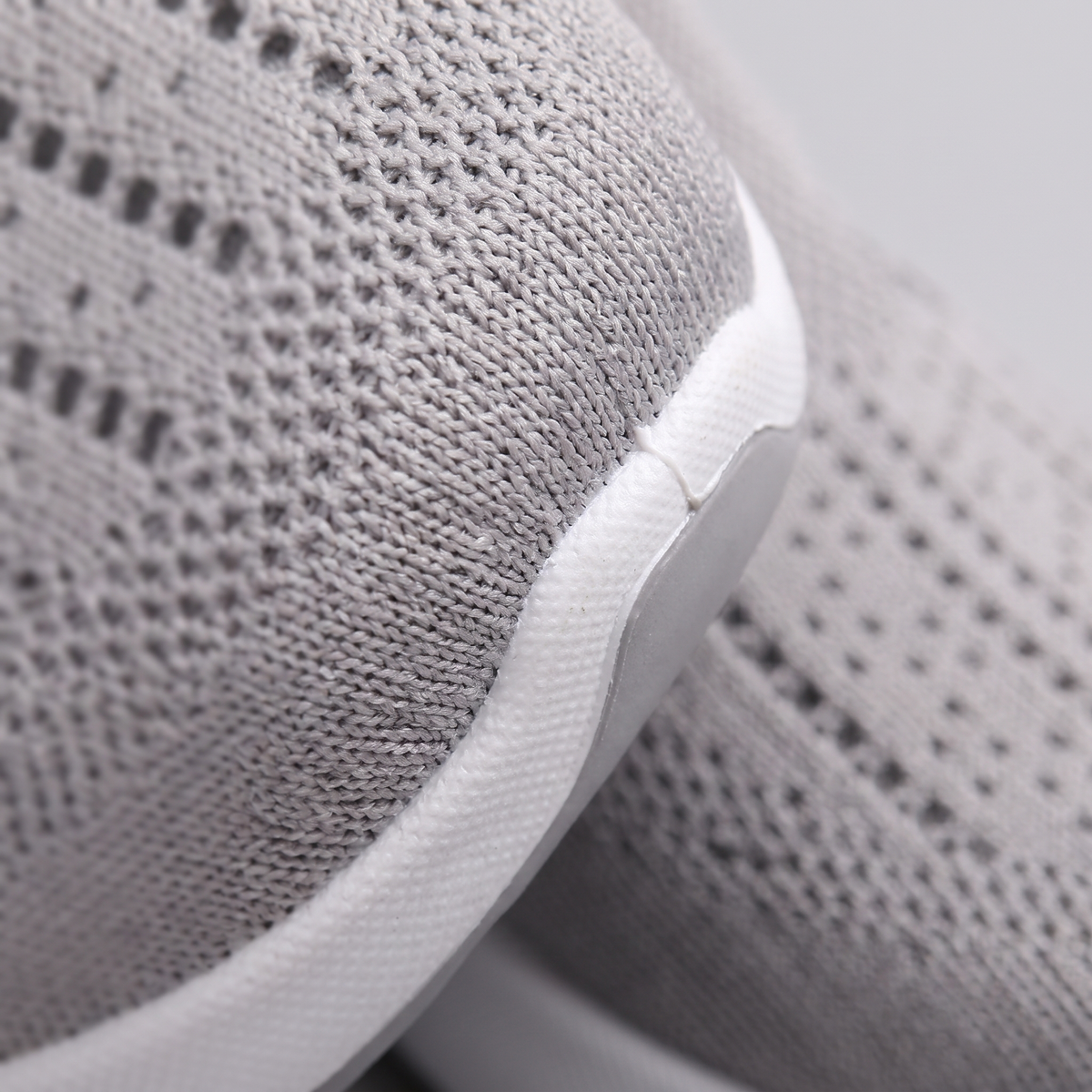 ELARA COMFORT SNEAKER