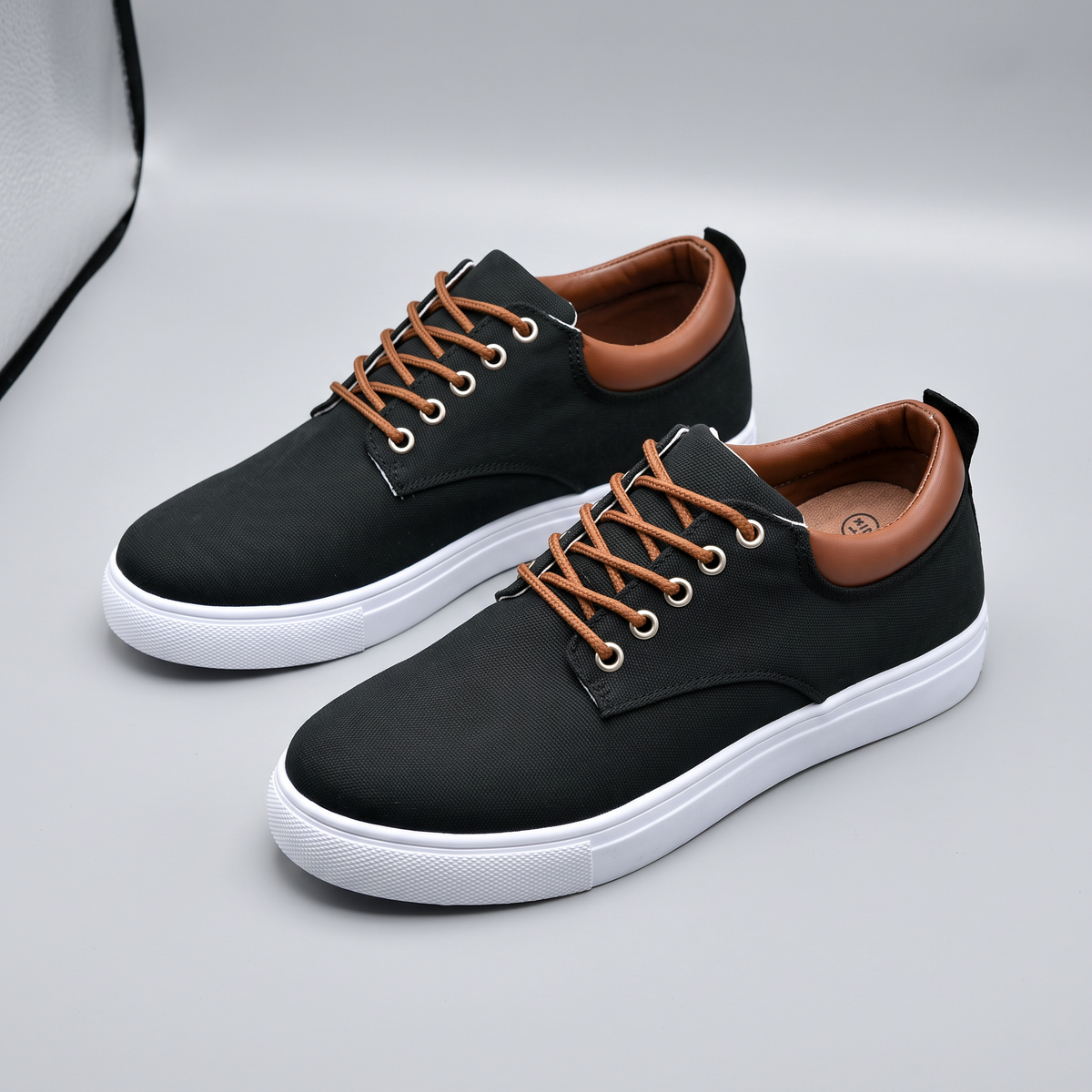 RUPERT CASUAL CANVAS TRAINERS