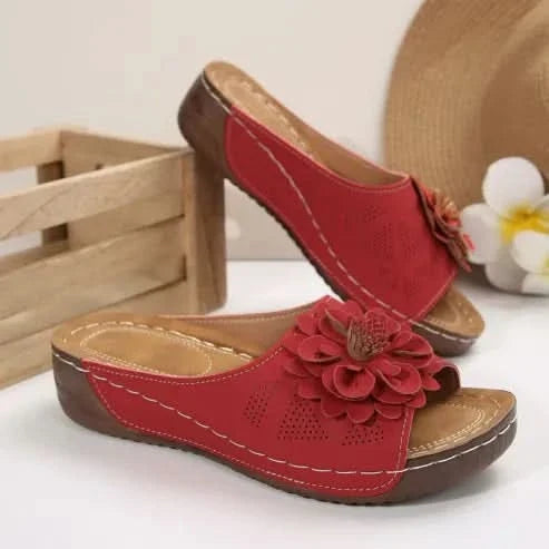 NESSA FLOWER DETAIL COMFORT SANDALS