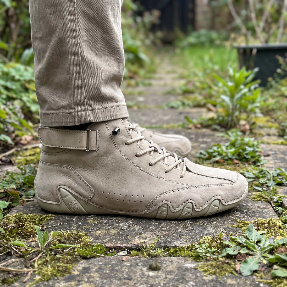 ROWAN BAREFOOT LACE-UP TRAINERS