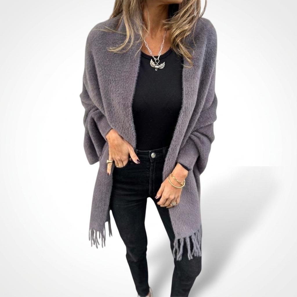 FERNLEIGH KNITTED FRINGE WRAP