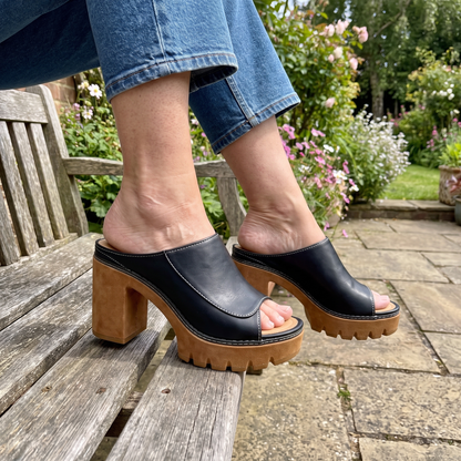 BELGRAVIA LEATHER BLOCK-HEEL MULES