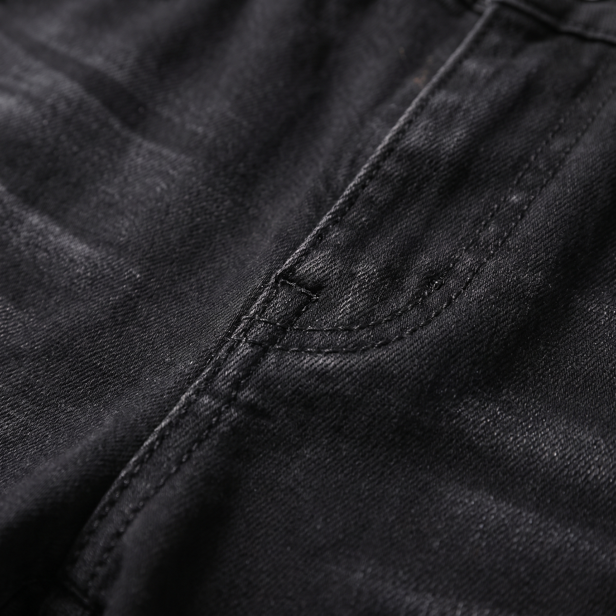 BECKETT FLEX DISTRESSED JEANS