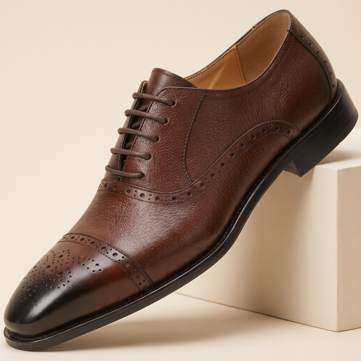 HUXLEY PREMIUM LEATHER LACE-UPS