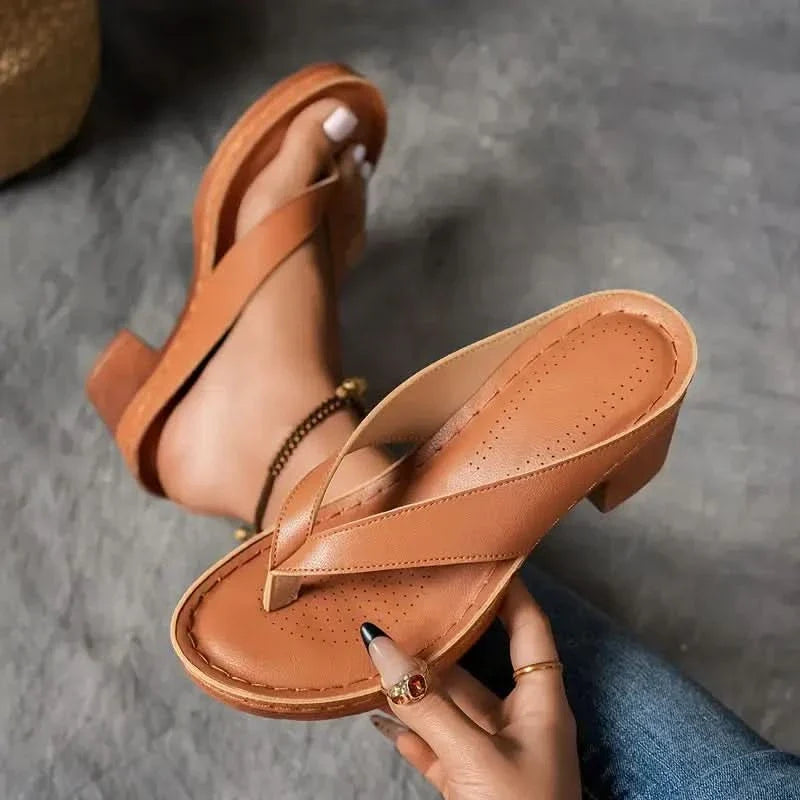 MAISIE SOFT FIT STRAPPY SANDALS