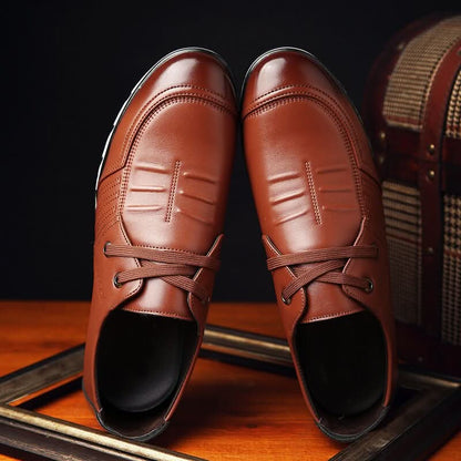 PETERSEN LEATHER TRAINERS