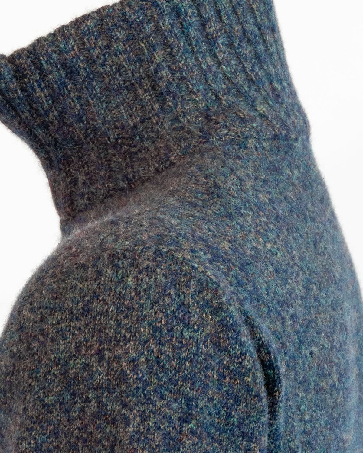 CLASSIC WOOL PULLOVER