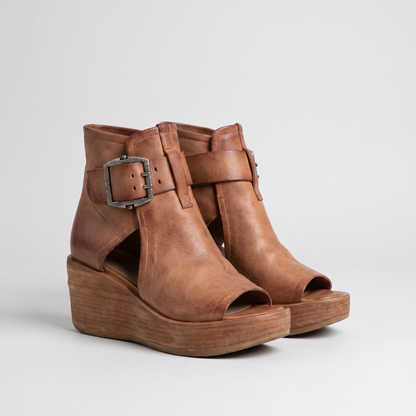 BELLWICK SUMMER WEDGE BOOTS
