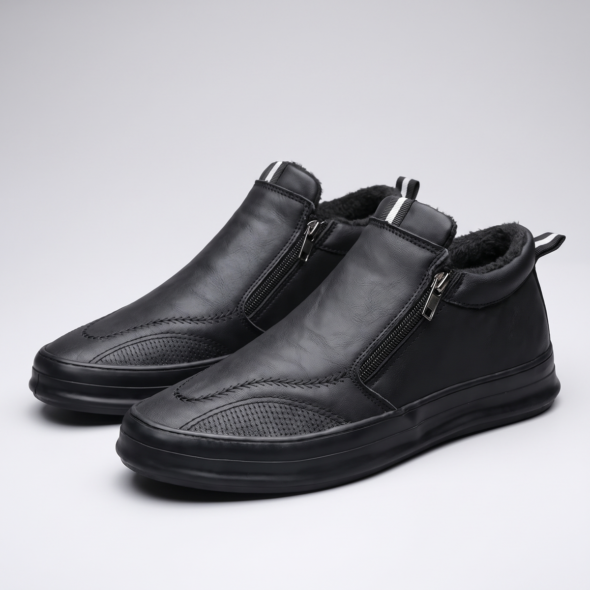BROOKS LEATHER SNEAKERS