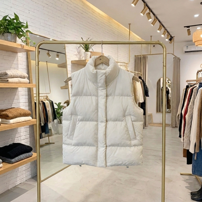 AVELINE SLEEVELESS SUMMER COAT