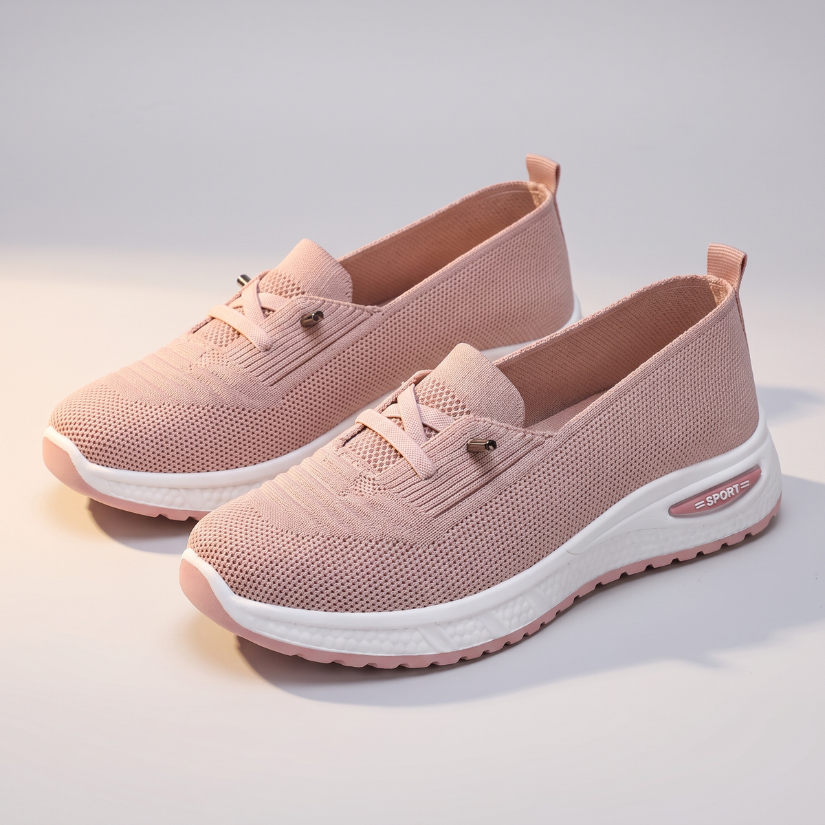 NELLIE WALKING TRAINERS