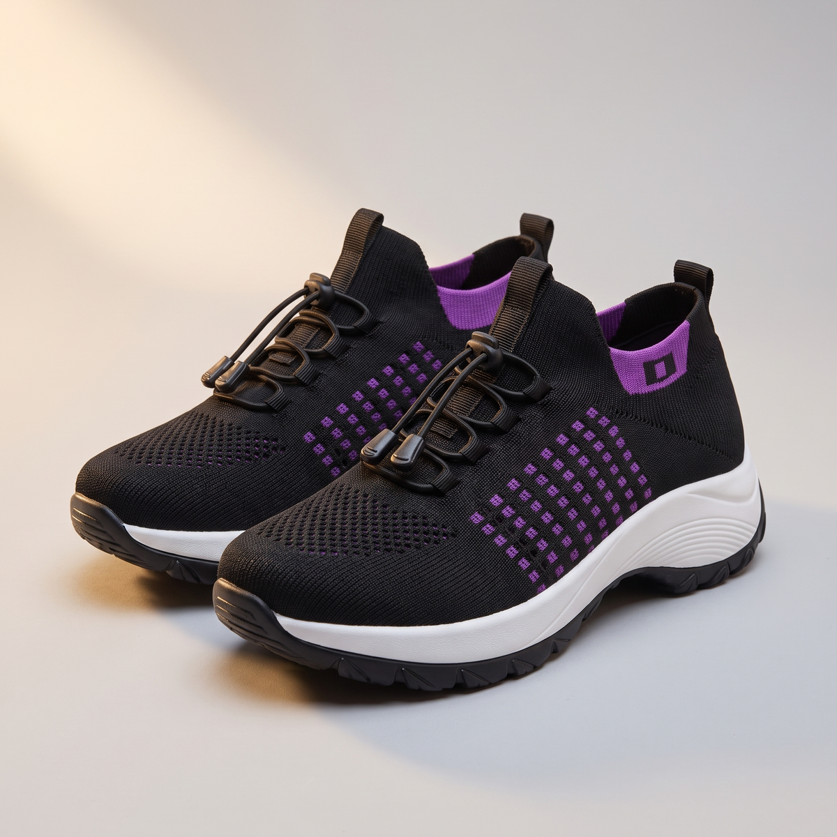 AINSWORTH STRETCH-FIT WALKING SHOES