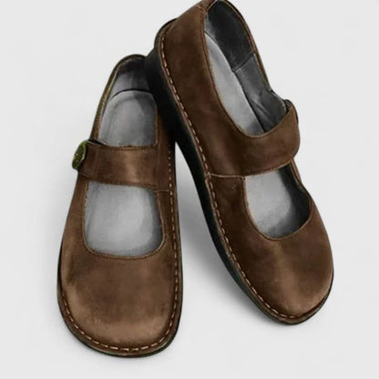 SIGNATURE FLAT SHOES