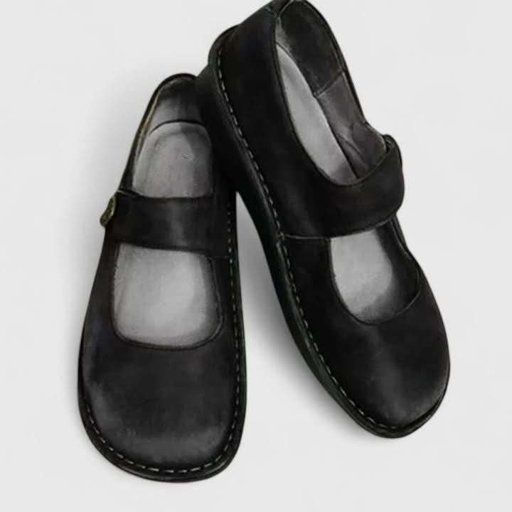 BEATRIX BUCKLE STRAP SHOES
