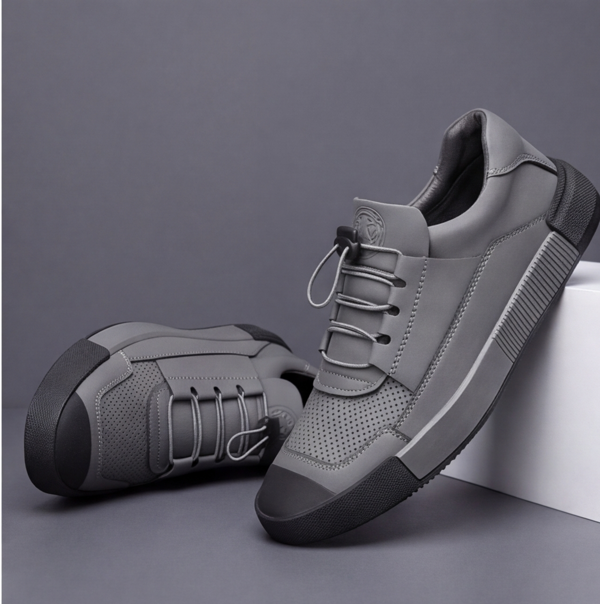 ROTHBURY LEATHER TRAINERS